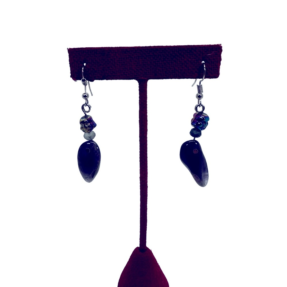 Handmade, one of a kind Chicago artist sterling silver hook earrings NWT reg